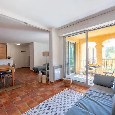 Magnifique Duplex Avec Terrasse Et Piscine 圣特罗佩