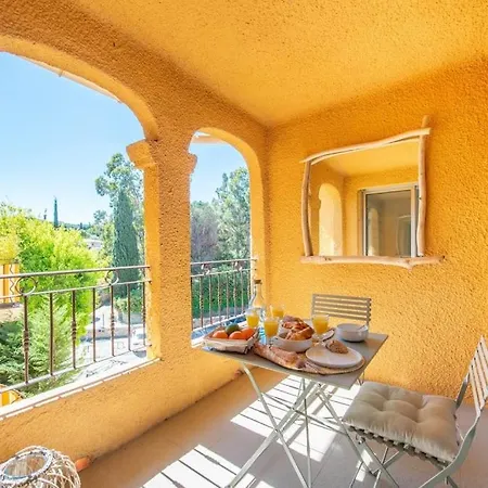 Magnifique Duplex Avec Terrasse Et Piscine * 圣特罗佩