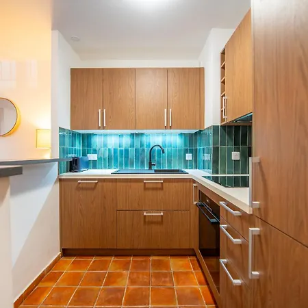 Magnifique Duplex Avec Terrasse Et Piscine 아파트 *